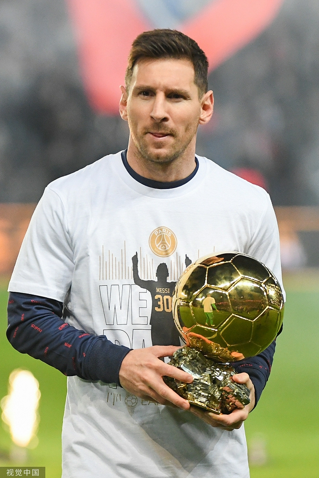 阿德莱德联官方：后卫皮埃利亚斯重伤，将缺席至2026年底（阿德莱德联官宣：后卫皮埃利亚斯重伤，预计缺席至2026年底）