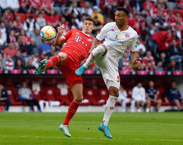 格外耀眼，百度地图APP搜“泰州”会出现“泰州总冠军”字样（在百度地图APP搜索“泰州”将出现“泰州总冠军”字样，格外醒目）