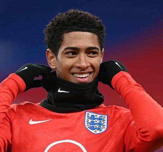 拉门斯：B费在我来曼联前就向我前队友打听我，说他会照顾我（拉门斯：加盟曼联前，B费已从我旧队友处打听情况并承诺会照顾我）