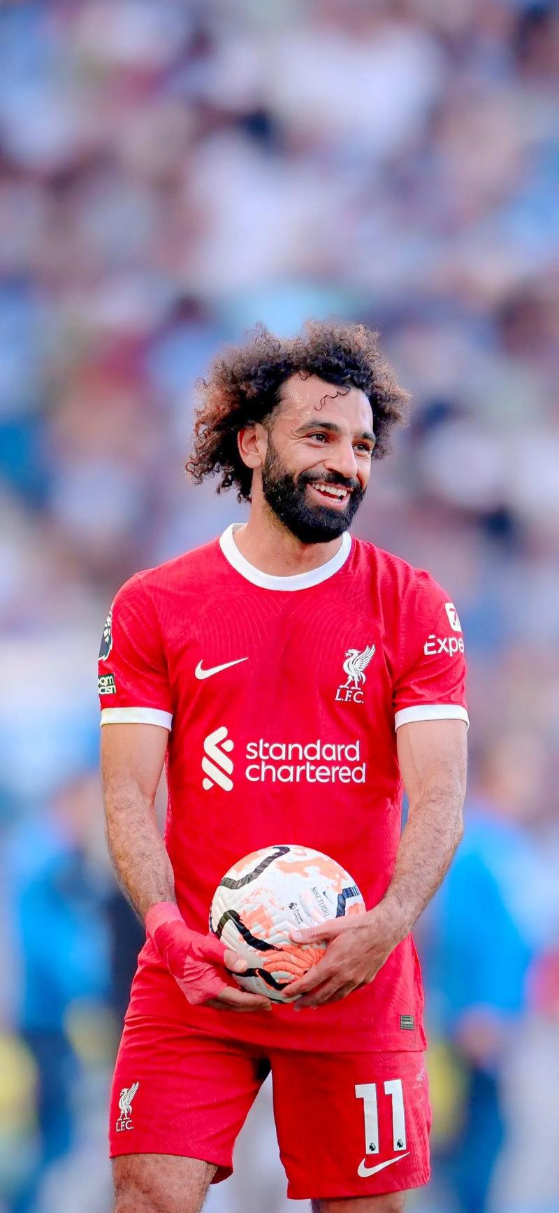 奥斯卡庆祝海港夺冠：我们是冠军！祝贺我的队友、朋友和球迷（奥斯卡庆贺海港问鼎：我们是冠军！致敬我的队友、朋友和球迷）