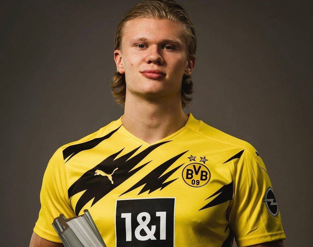 4-0胜格鲁吉亚，西班牙正式比赛连续30场不败创队史纪录（西班牙4-0击退格鲁吉亚，正式赛30场不败写队史新纪录）